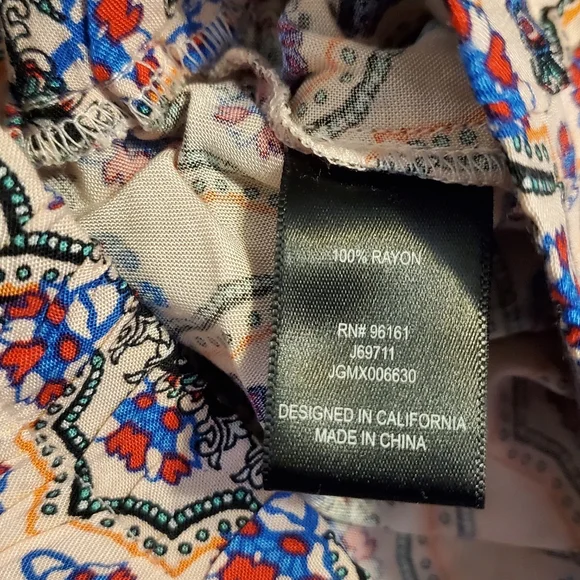 BEBOP | Women's Pink mandala medallion pattern shorts. NWT - Picture 6 of 8